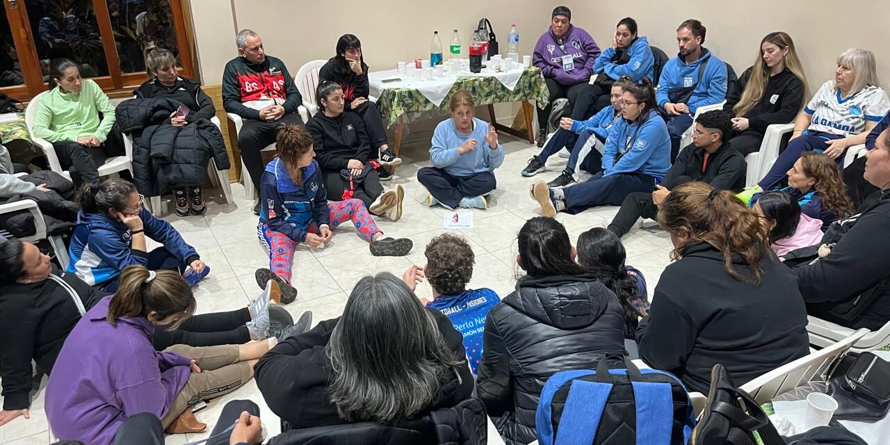 PRIMER ENCUENTRO DE ENTRENADORES NACIONALES