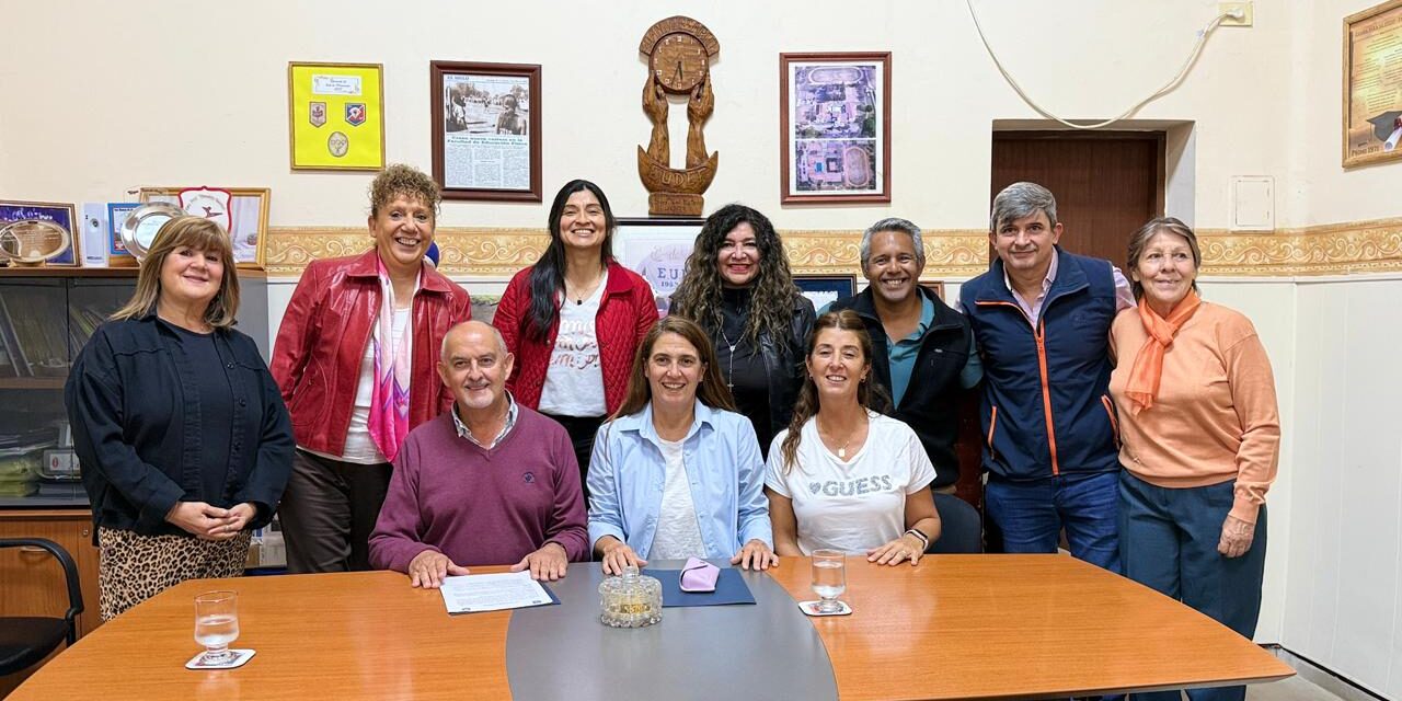 ACUERDO ENTRE LA FACULTAD DE EDUCACIÓN FÍSICA DE LA UNIVERSIDAD NACIONAL DE TUCUMÁN Y LA CONFEDERACIÓN ARGENTINA DE CESTOBALL