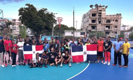 EXITOSA CLÍNICA EN REPÚBLICA DOMINICANA